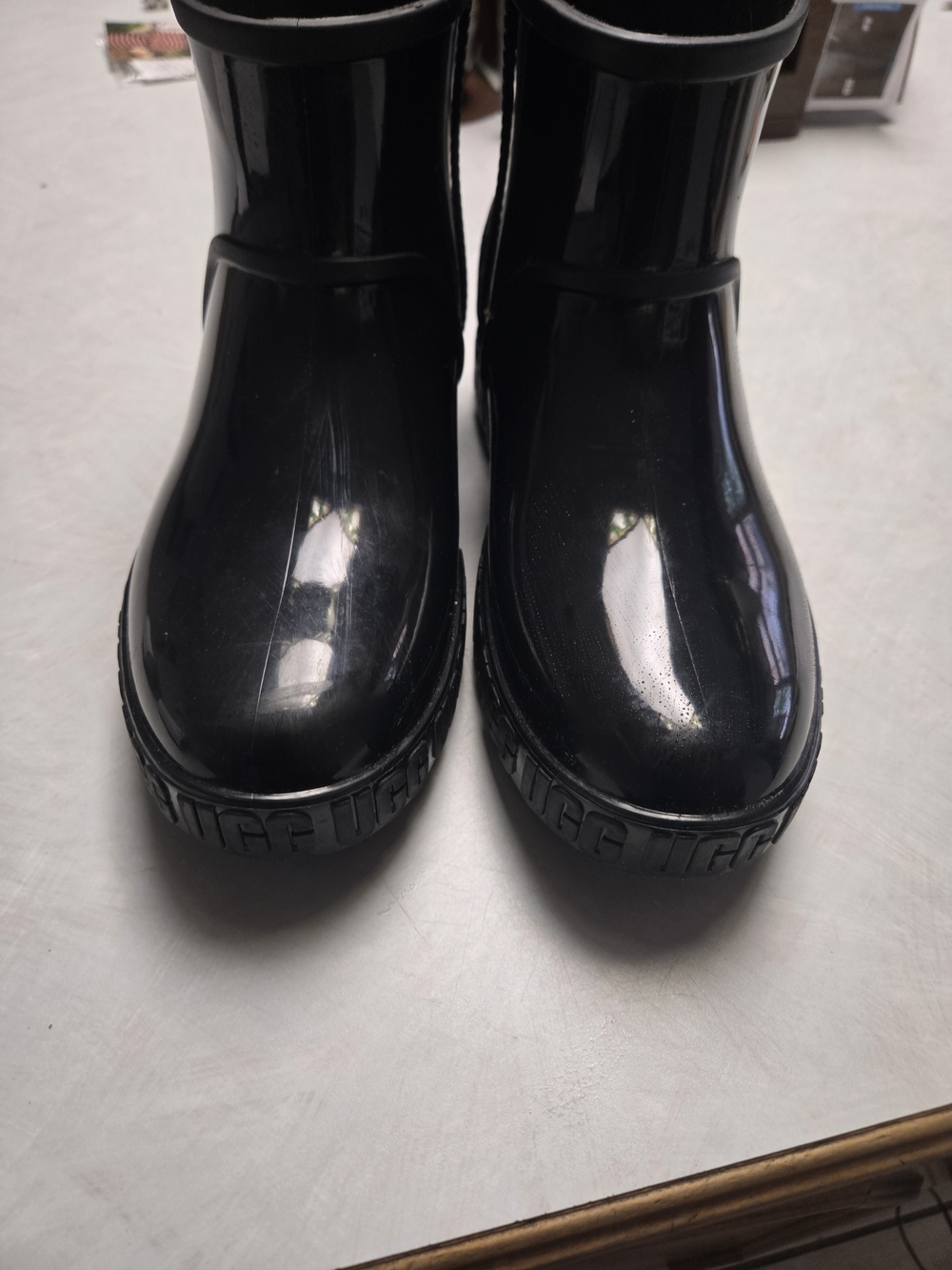 UGG RAIN BOOTS